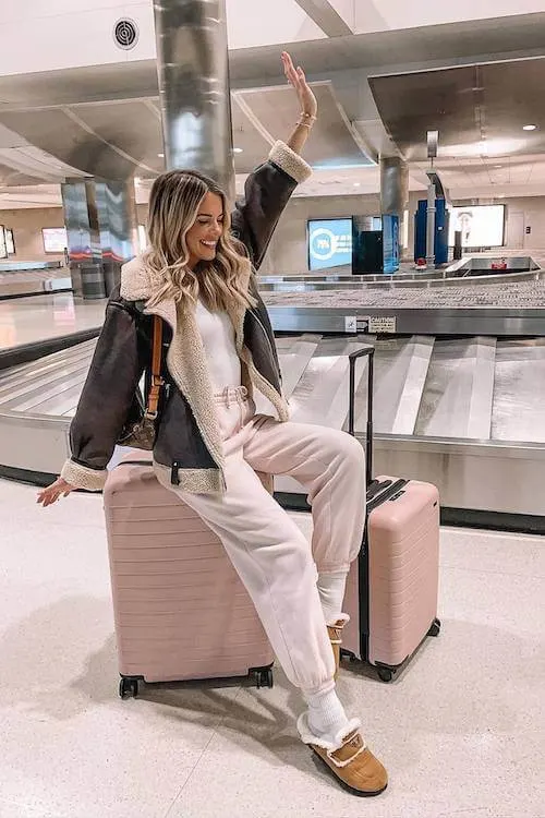 fall winter airport outfit