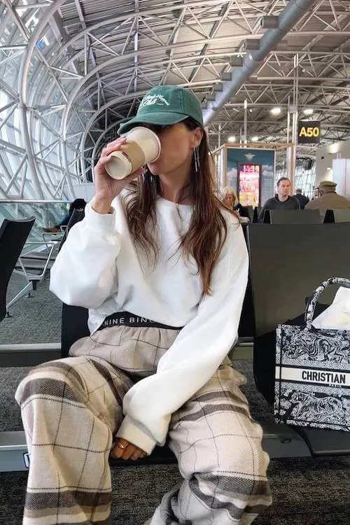 fall winter airport outfit