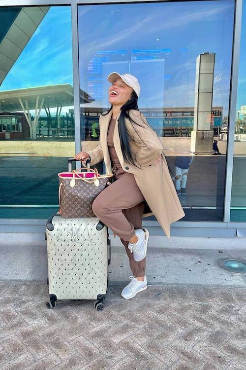 fall winter airport outfit