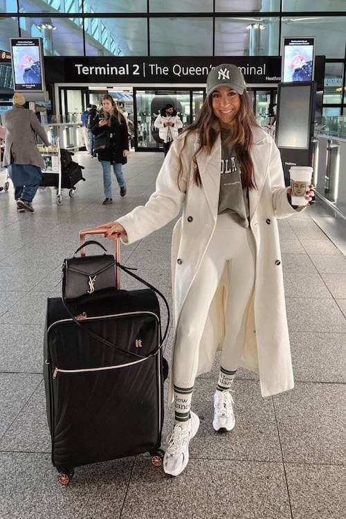 fall winter airport outfit