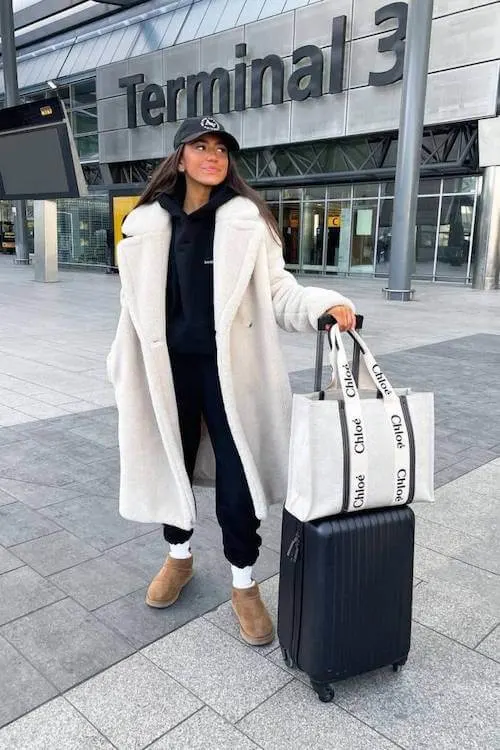 fall winter airport outfit