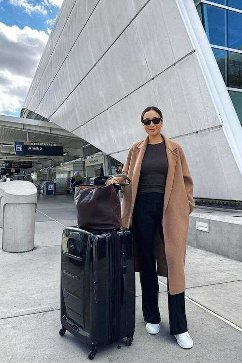 fall winter airport outfit