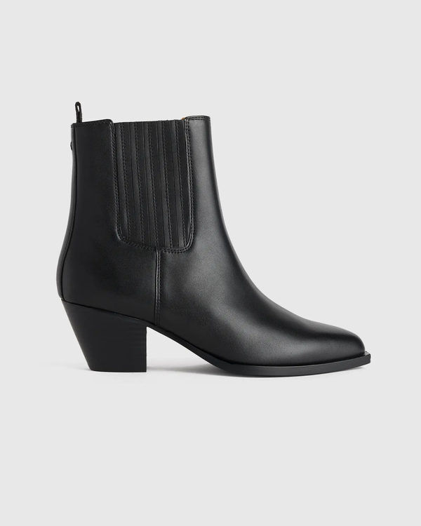 fall winter quiet luxury capsule wardrobe