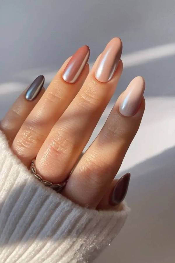 Shimmery Ombre Brown Nails