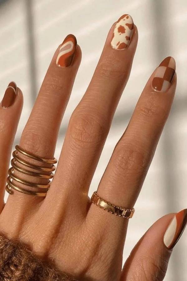 Modern Brown Abstract Nails