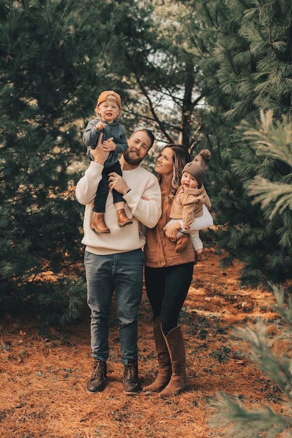 Cozy Pine Tree Family Session