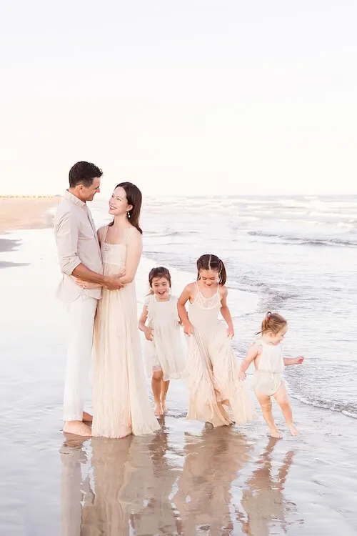 family photoshoot outfits summer