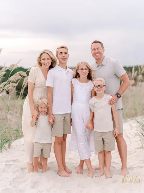 family photoshoot outfits summer