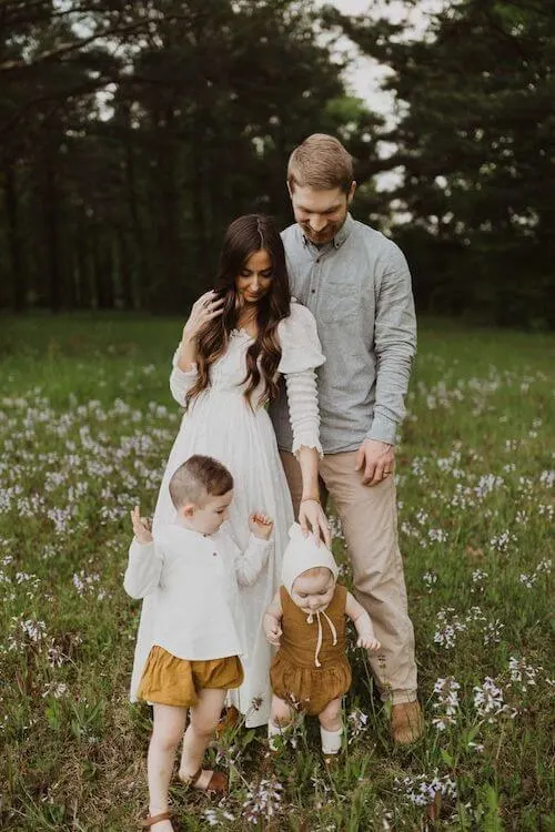 family photoshoot outfits summer