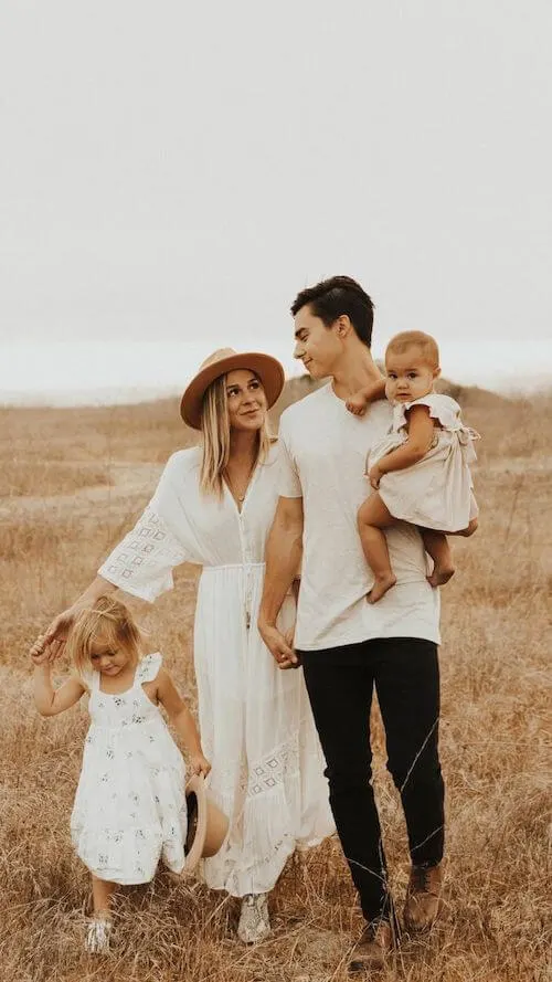 family photoshoot outfits summer