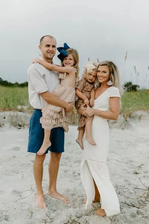 family photoshoot outfits summer