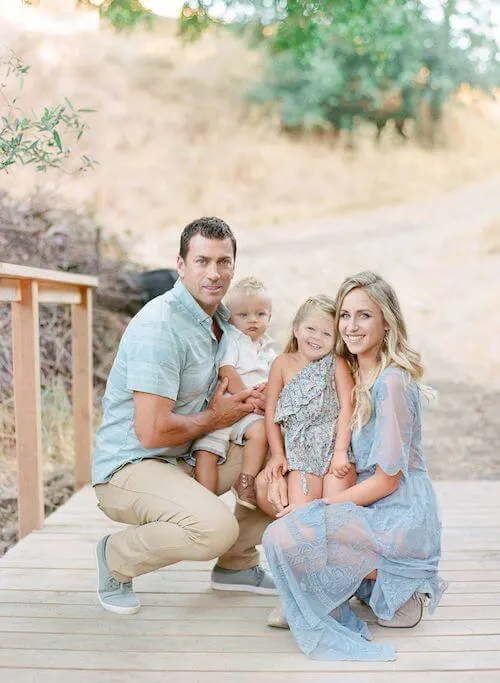 family photoshoot outfits summer