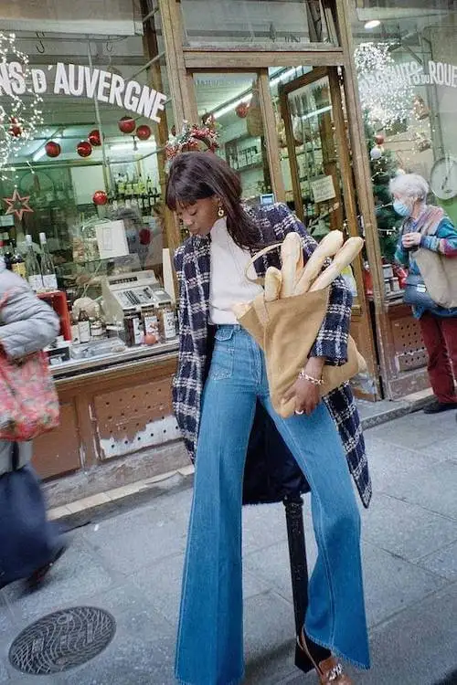 flare jeans outfit