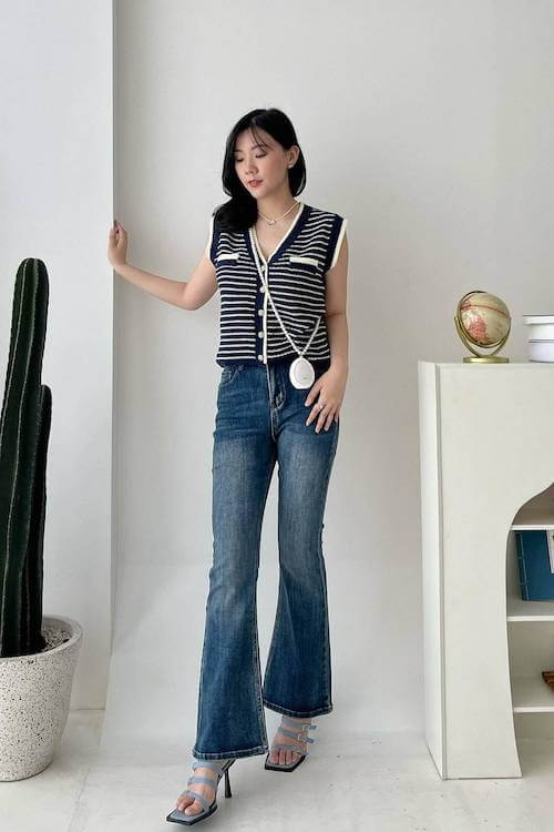 flare jeans outfit