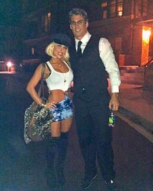 fun creative halloween costumes for couples