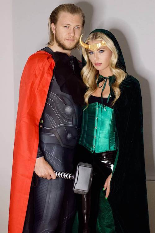 Halloween costumes couples