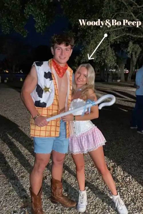 Halloween costumes couples