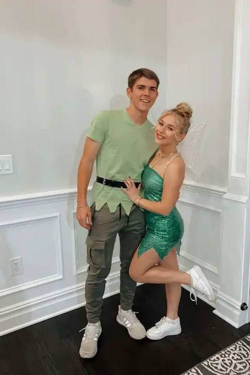Halloween costumes couples
