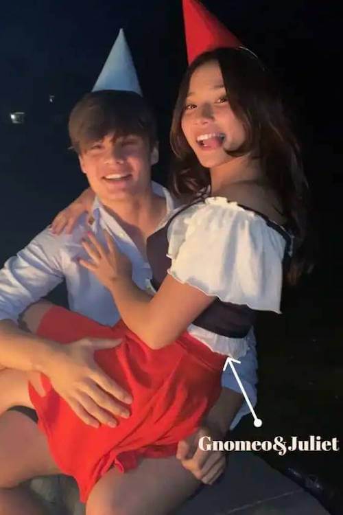 Halloween costumes couples