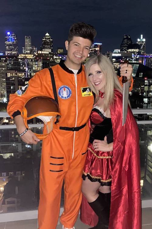 Halloween costumes couples