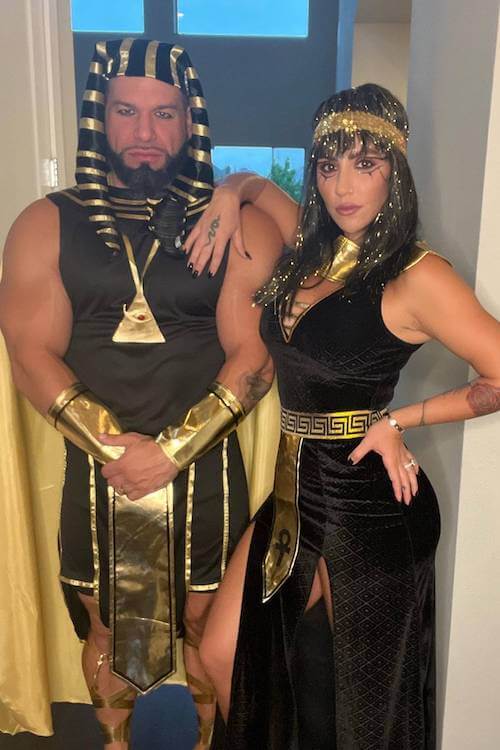 Halloween costumes couples