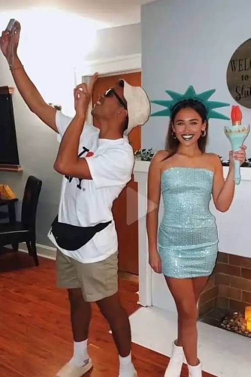 Halloween costumes couples