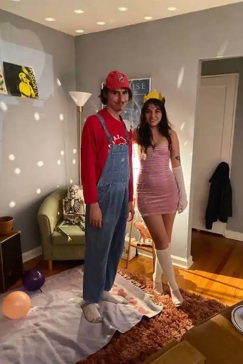 Halloween costumes couples
