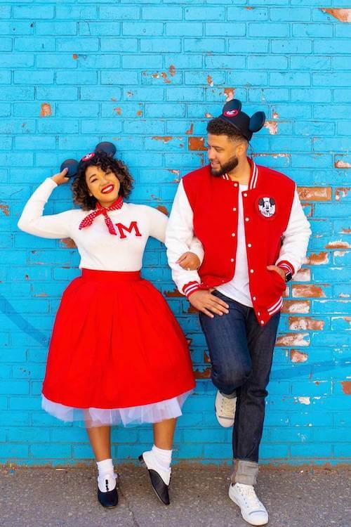 Halloween costumes couples