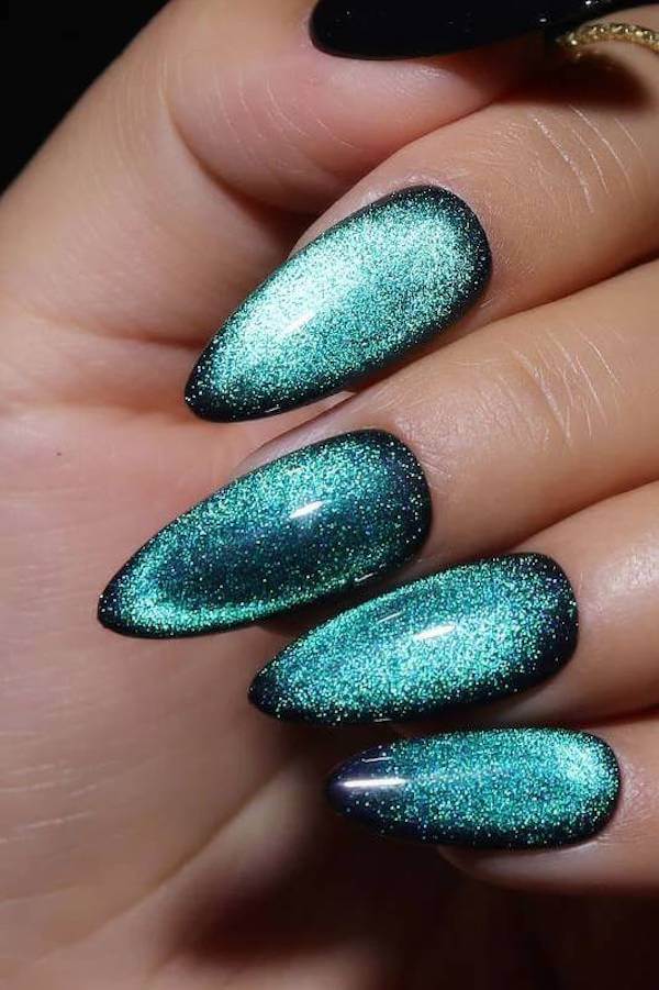 Teal Sparkle Cat Eye Nails