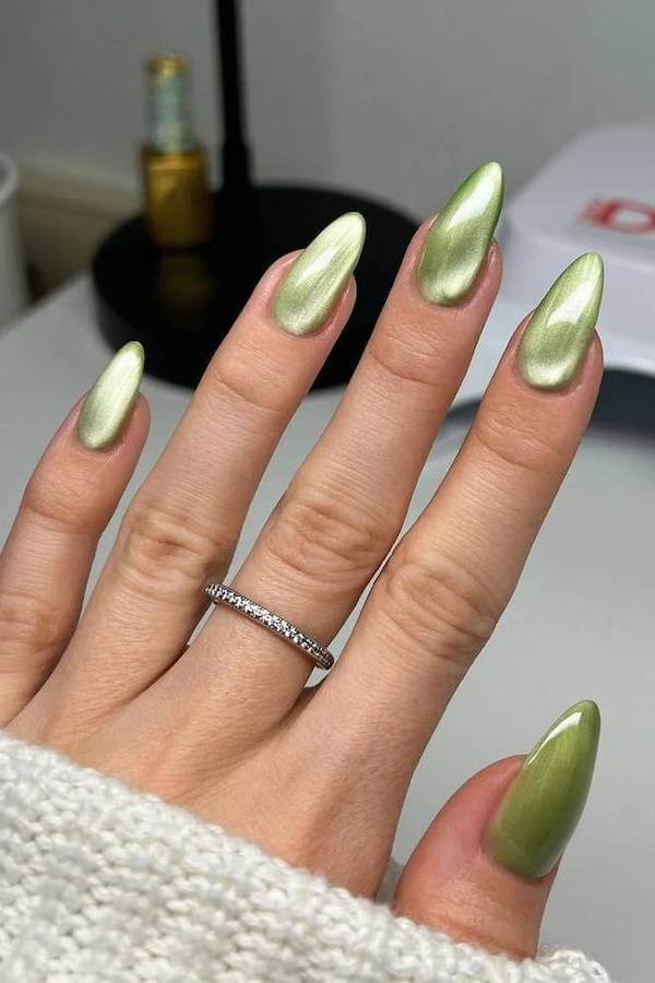 Soft Pastel Lime Green Cat Eye Nails