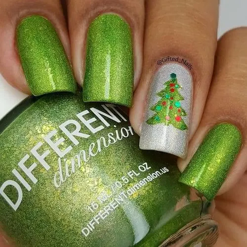 green Christmas nail ideas