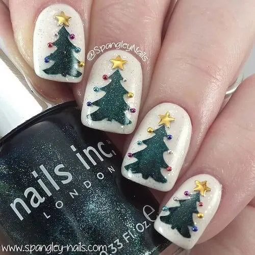 green Christmas nail ideas