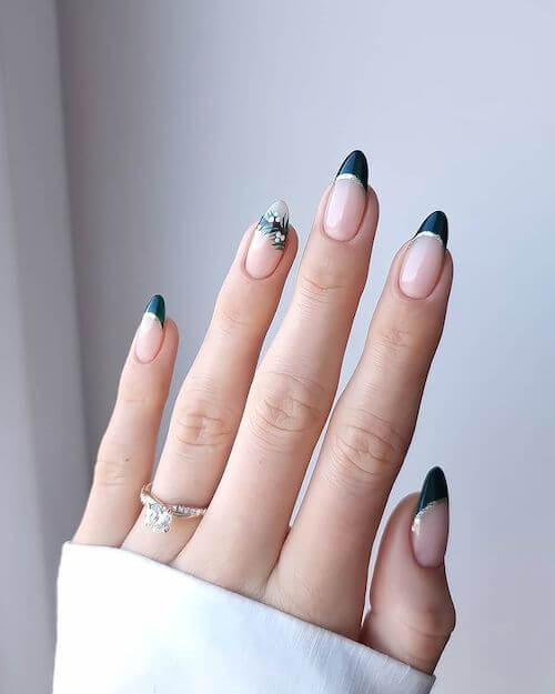 green Christmas nail ideas