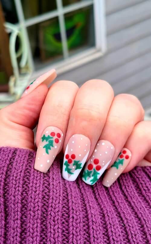 green Christmas nail ideas