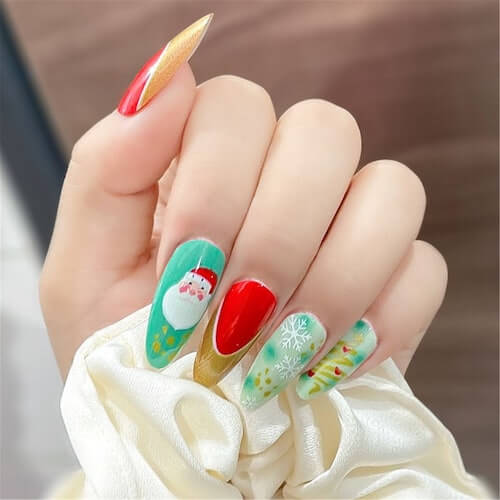 green Christmas nail ideas