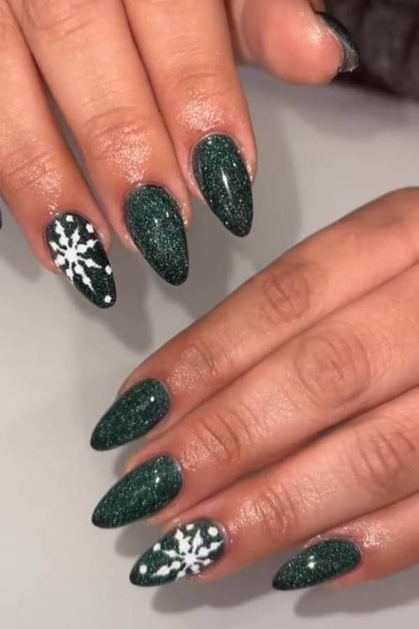 Sparkling Green Glitter Snowflake Nails