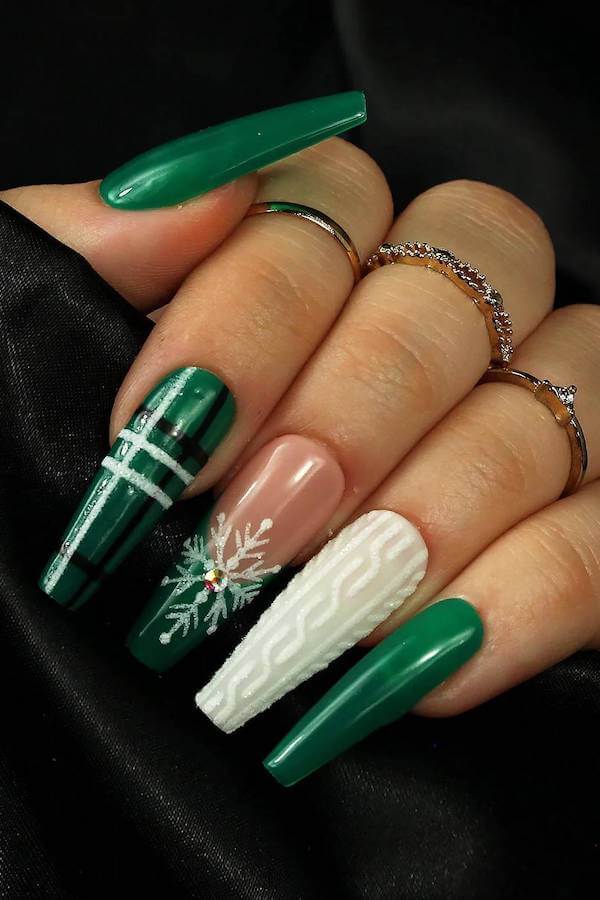 Green Plaid and Sweater Winter Nails