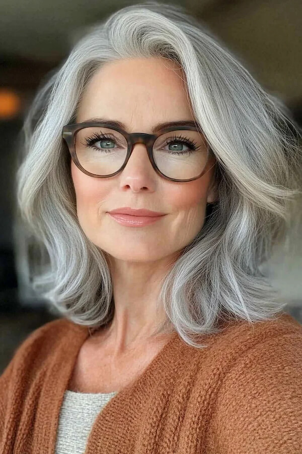Silver Layered Cut with Side Part