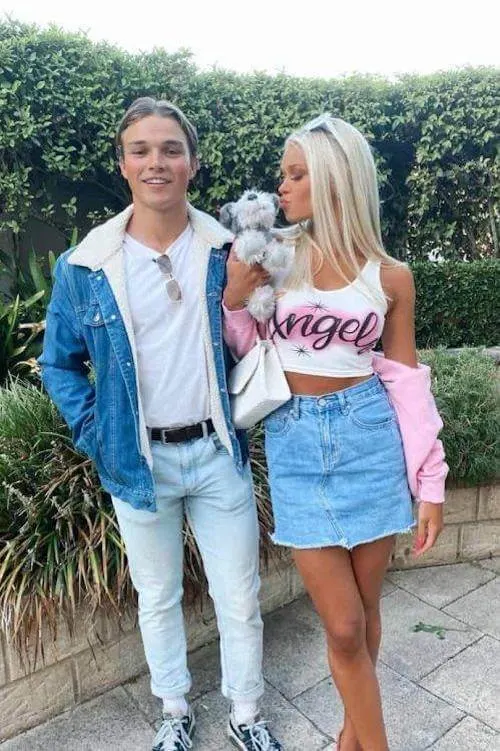 hot cute couples Halloween costumes