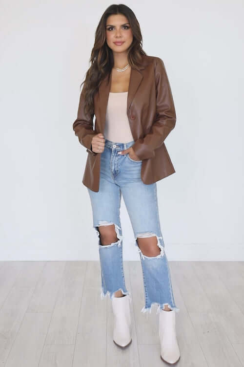 how to wear a brown leather jacket