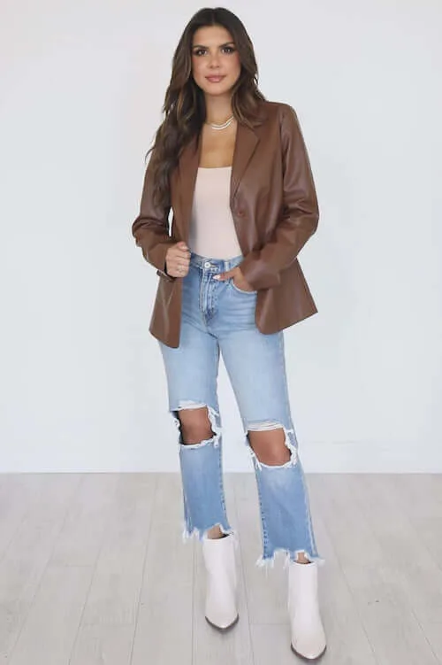 how to wear a brown leather jacket