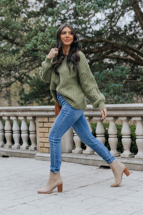 how to wear ankle boots with skinny jeans
