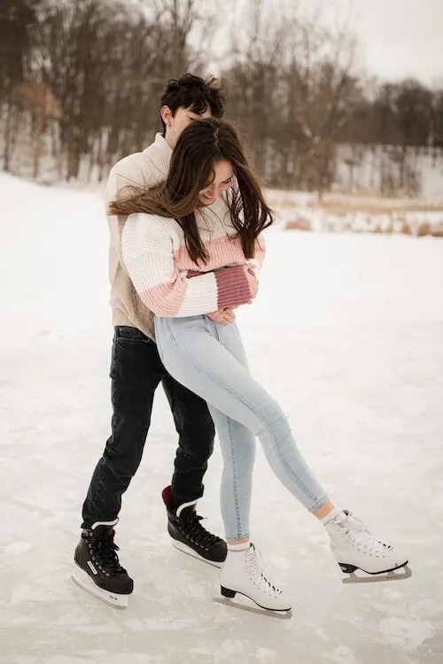 40+ Cute Ice Skating Date Outfits [2024] What To Wear To An Ice