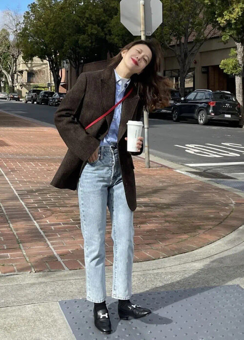 jeans and blazer outfit