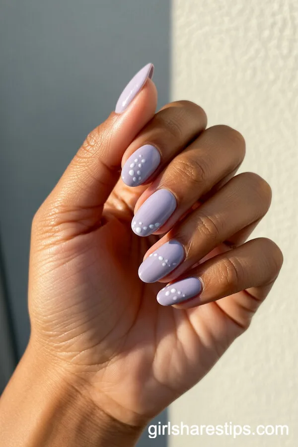 Minimalist Dotted Almond Light Purple Nails