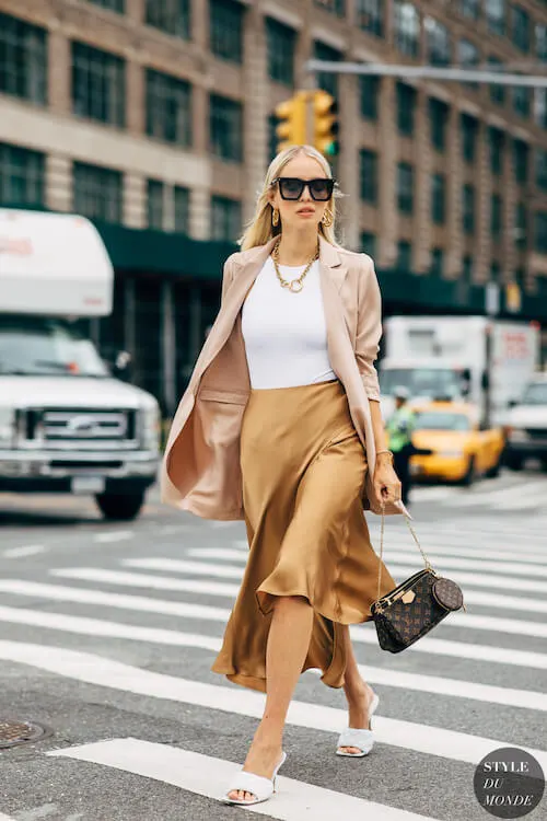 50+ Stylish Long Skirt Outfit Ideas for Every Season - Girl Shares Tips