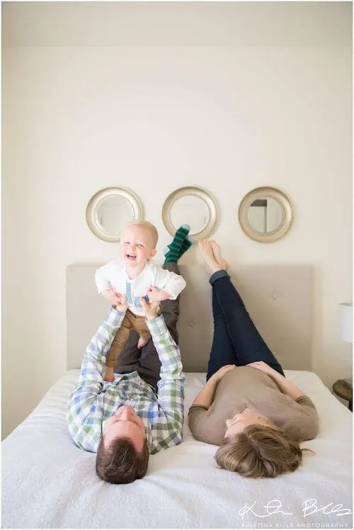 maternity photoshoot with toddler