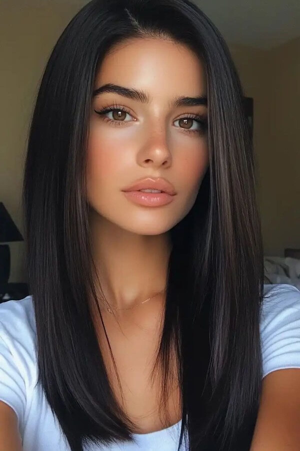 Classic Middle-Parted Straight Hair