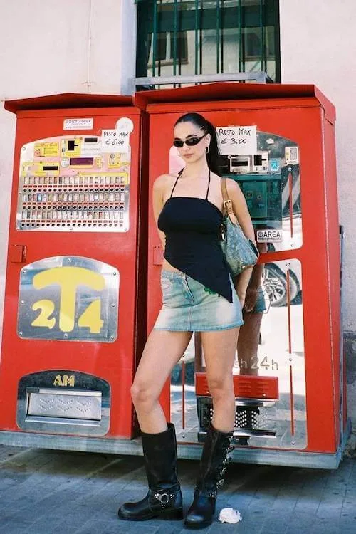 mini skirt outfit