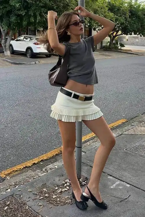 mini skirt outfit